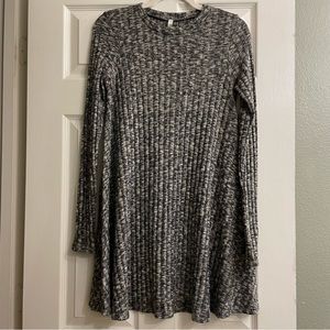 Casual grey long sleeve dress
